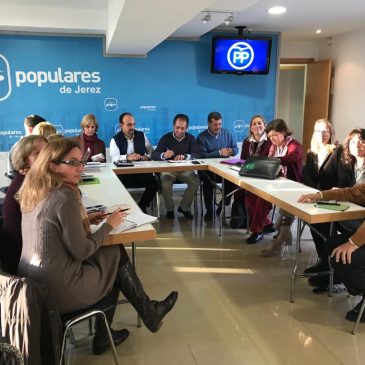 Asfanuca se reúne con representantes del Partido Popular en Jerez